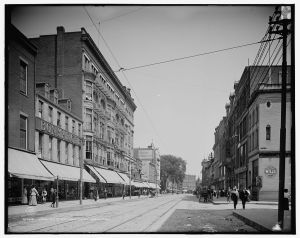 Merrimack Street looking east, Lowell, Mass. (Courtesy of Library of Congress/Forgotten New England)